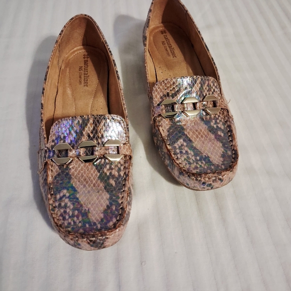 Naturalizer Women's Snakeskin Loafers Size 9 - Picture 11 of 11
